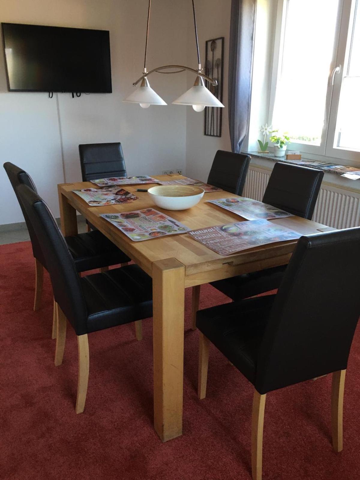 Tolle Ferienwohnung in Löffelsterz Schonungen Exterior foto