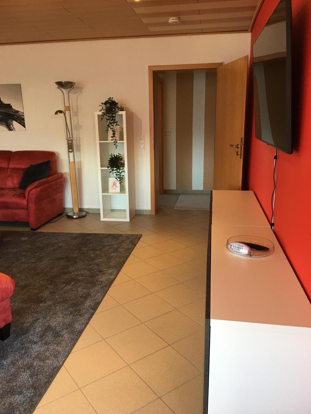 Tolle Ferienwohnung in Löffelsterz Schonungen Exterior foto